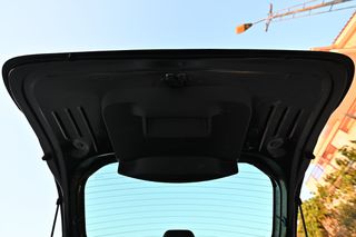 Dacia Duster 2011-thumb-21
