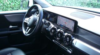 Mercedes-Benz GLB 180 2022-thumb-13