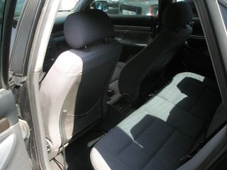 Audi A4 2000-thumb-7