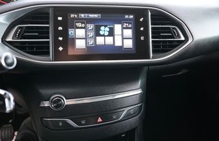 Peugeot 308 2017 1.2 ALLURE 130ps FULL EXTRA-thumb-19
