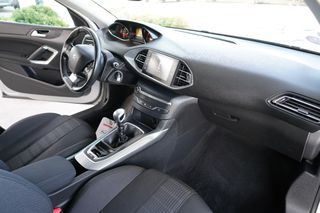 Peugeot 308 2017 1.2 ALLURE 130ps FULL EXTRA-thumb-24