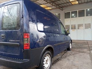 Opel Combo 2006-thumb-2