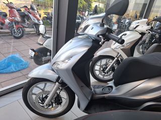 Piaggio Medley 125 2026-thumb-1