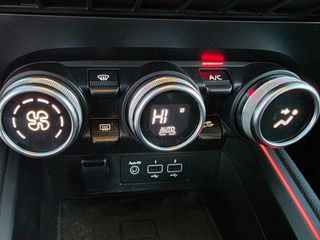 Renault Clio 2019 115 INTENS LED FULL EXTRA ΜΕΓΑΛΗ ΟΘΟΝΗ-thumb-25