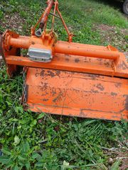 Δενδροκομικά Τρακτέρ Kubota 2001