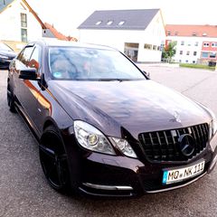 Mercedes-Benz E 200 2011 E 200 CGI BlueEFFICIENCY ELEGANCE