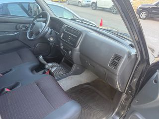 Mitsubishi L200 2005-thumb-26