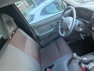 Mitsubishi L200 2005-thumb-29
