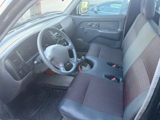 Mitsubishi L200 2005-thumb-32