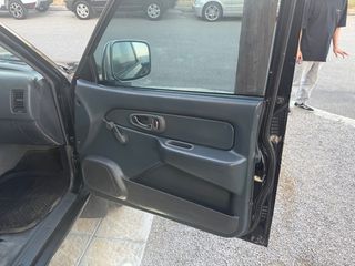 Mitsubishi L200 2005-thumb-33