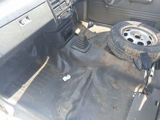 Mazda B1600 / Ford Courier