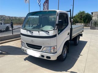 Toyota Dyna 2004 100