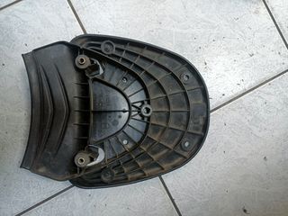 Piaggio Beverly 250 ,300 touer βάση μπακαζιερας-thumb-1