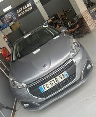 Peugeot 208 2019 Peugeot 208 1.2 PureTech Signature