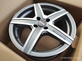 Momo hyperstar evo 6.5x16 et43