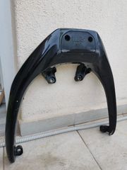 Χειρολαβή συνεπιβάτη σε μαύρο Sym Gts 250 300