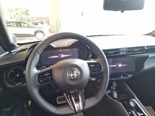 Alfa Romeo Junior 2026 1.2 MHEV SPECIALE 145HP eDCT TEST DRIVE-thumb-8
