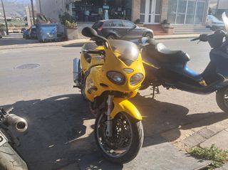 Triumph Sprint 2002 RS 955