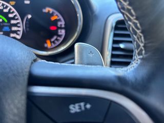 Jeep Grand Cherokee 2015 OVERLAND 3.0 CRD DIESEL-thumb-30