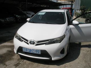 Toyota Auris 2014