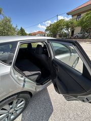 Toyota Auris 2017-thumb-6
