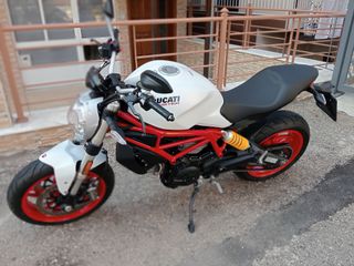 Ducati Monster 797 2021 naked