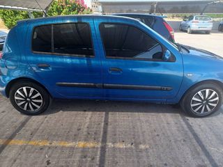 Renault Clio 2005 1.4 16V 98HP