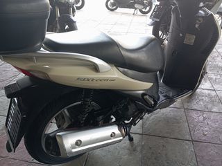 Suzuki Sixteen 2011-thumb-1