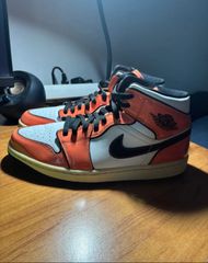 Jordan 1 Mid SE Turf Orange