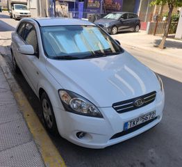 Kia Ceed / cee'd 2010 ..