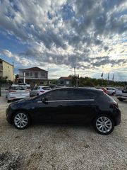 Opel Astra 2013-thumb-3
