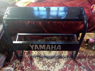 Yamaha large original Keyboard-Synthesizer Stand