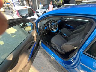 Opel Adam 2016-thumb-10