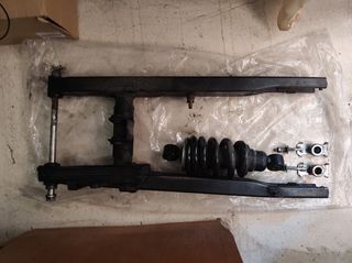 ψαλιδι πισω γνησιο yamaha crypton x 135