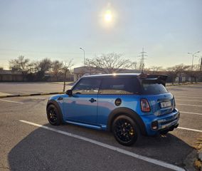 Mini Cooper S 2009 works-thumb-3