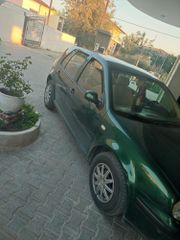 Volkswagen Golf 2000