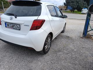 Toyota Yaris 2016-thumb-15