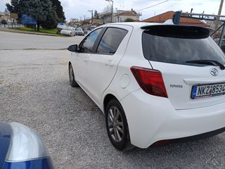 Toyota Yaris 2016-thumb-16
