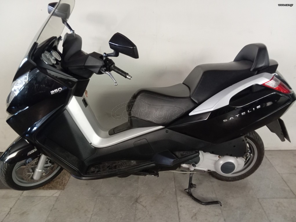 Peugeot Satelis 250 2008
