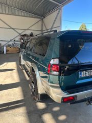 Mitsubishi Pajero 2006 Sport-thumb-5