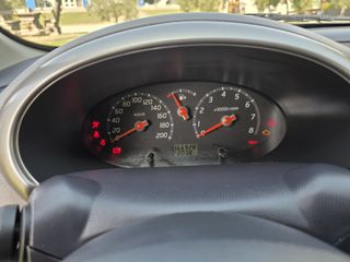 Nissan Micra 2004-thumb-33