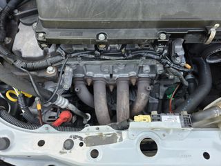 Nissan Micra 2004-thumb-34