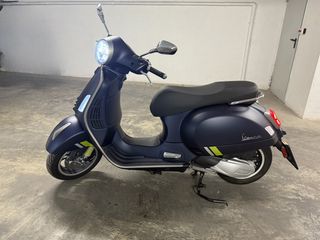 Vespa GTS Super Tech 300 2025 super tech-thumb-4