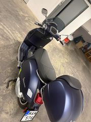 Vespa GTS Super Tech 300 2025 super tech-thumb-10