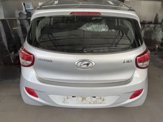 τροπετο πίσω Hyundai i10 2015