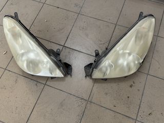φανάρια εμπρός Toyota Corolla verso 2006