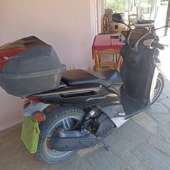 Yamaha Xenter 150 2015-thumb-2