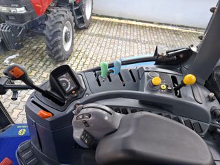 Τρακτέρ New Holland 2009 T 6030 Electro command-thumb-7