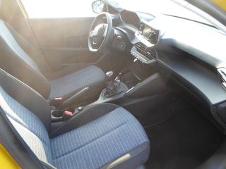 Peugeot 208 2021-thumb-7