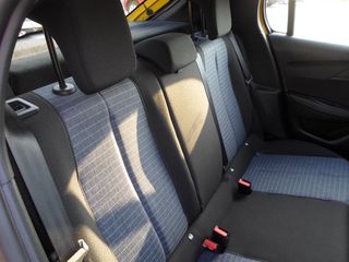 Peugeot 208 2021-thumb-13